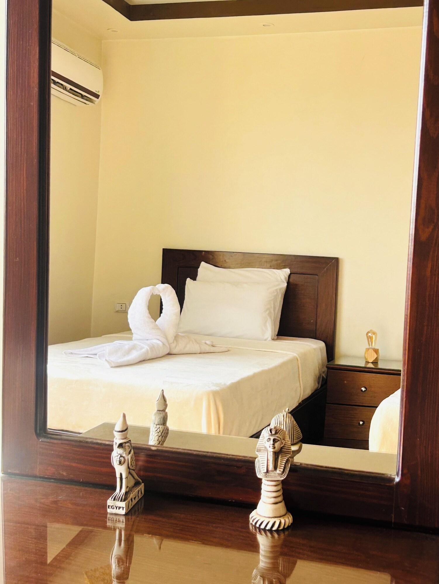 双人间 - 金字塔景