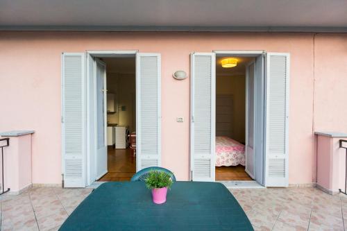 一卧室公寓 - 带露台