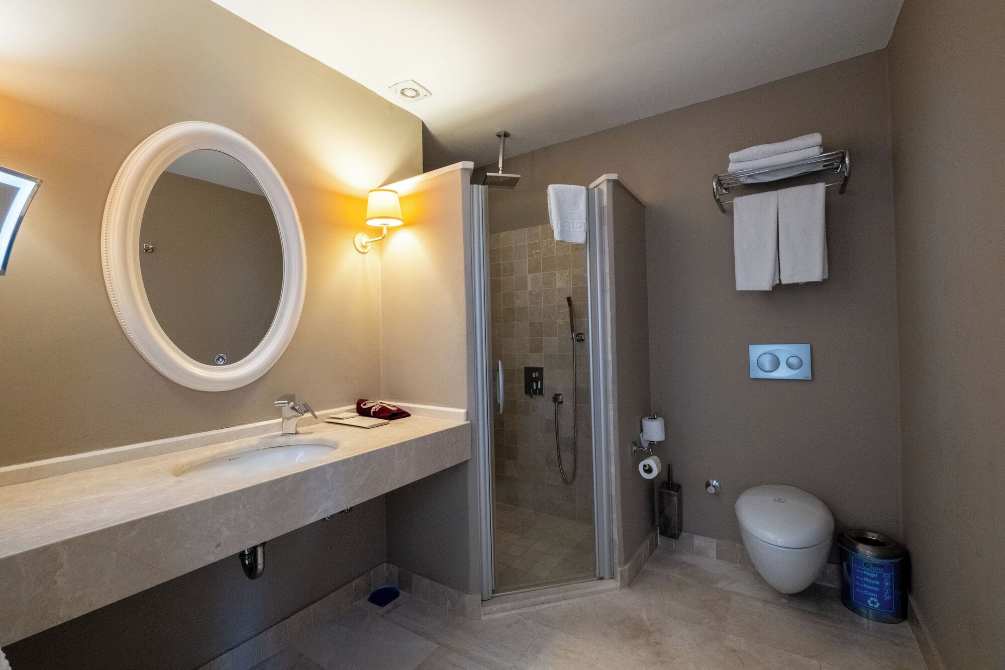 豪华双人房， 1 间卧室