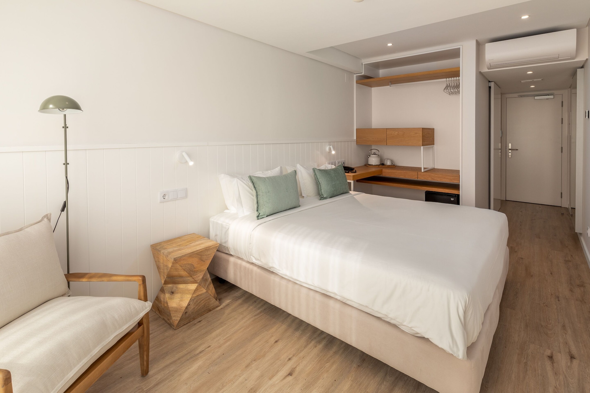 甄选双人或双床房