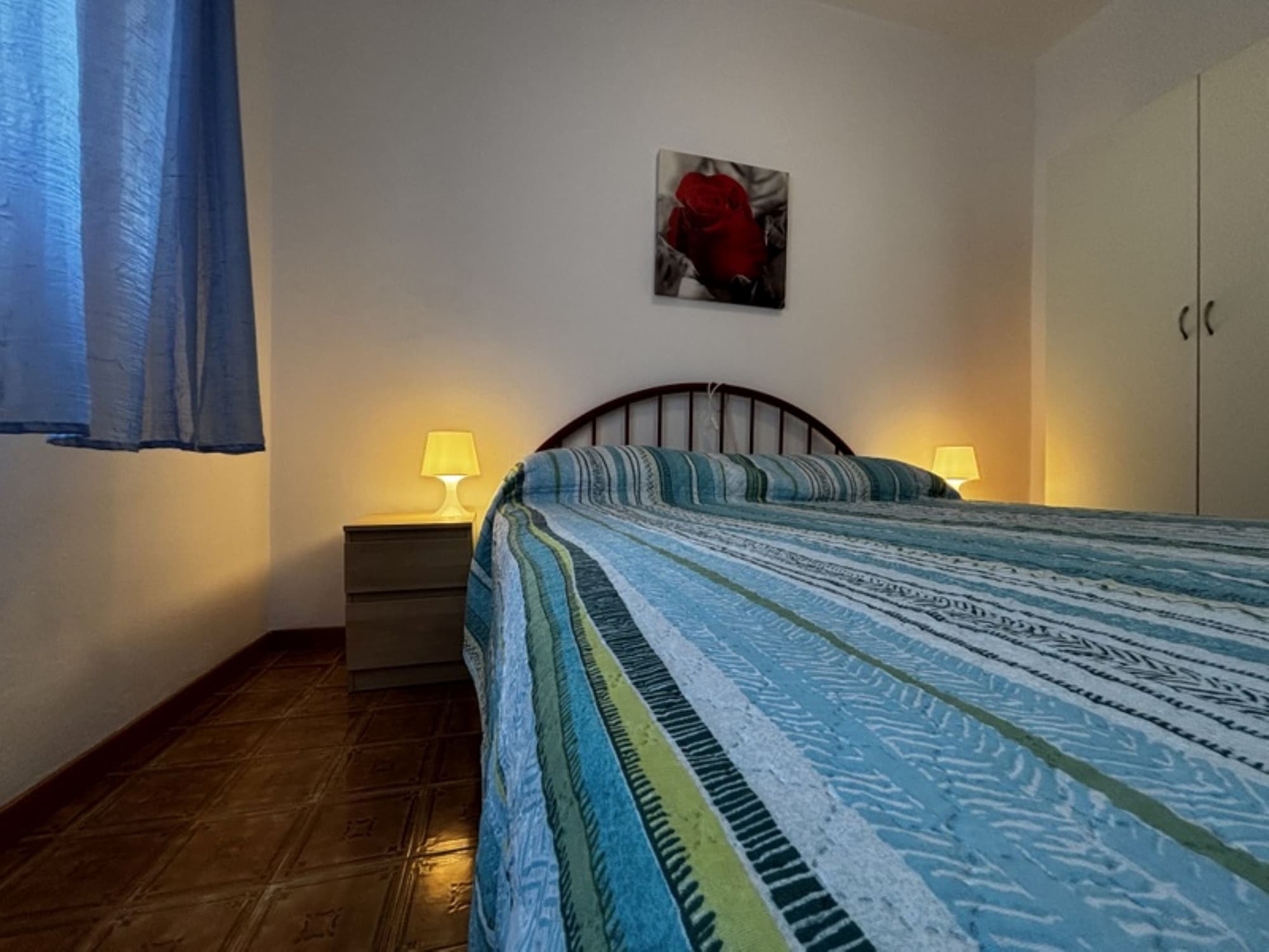 带阳台的花园景两卧室公寓