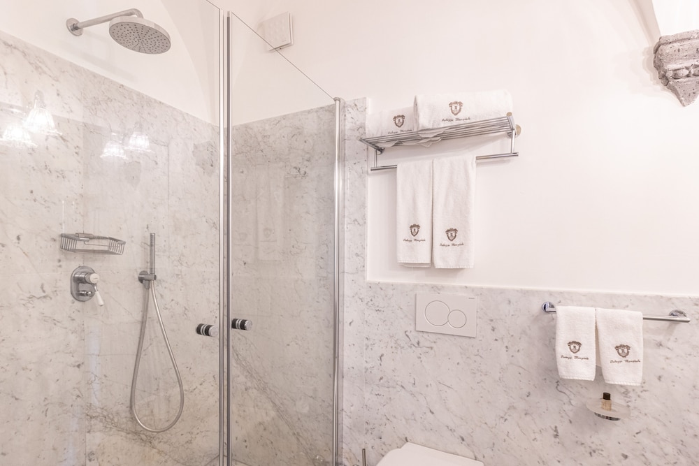 Deluxe Double Room with French Balcony