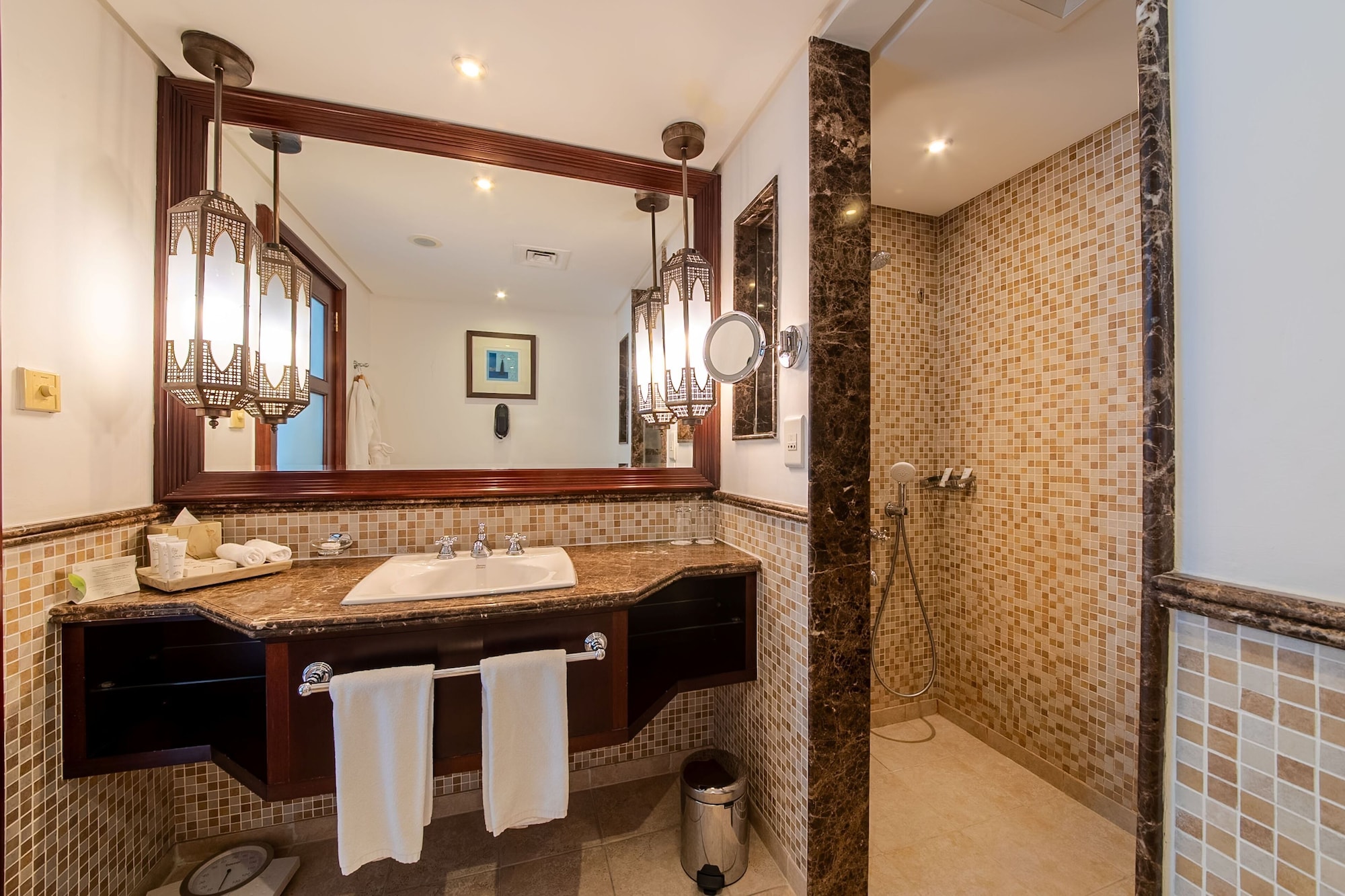 海景招牌豪华特大床房