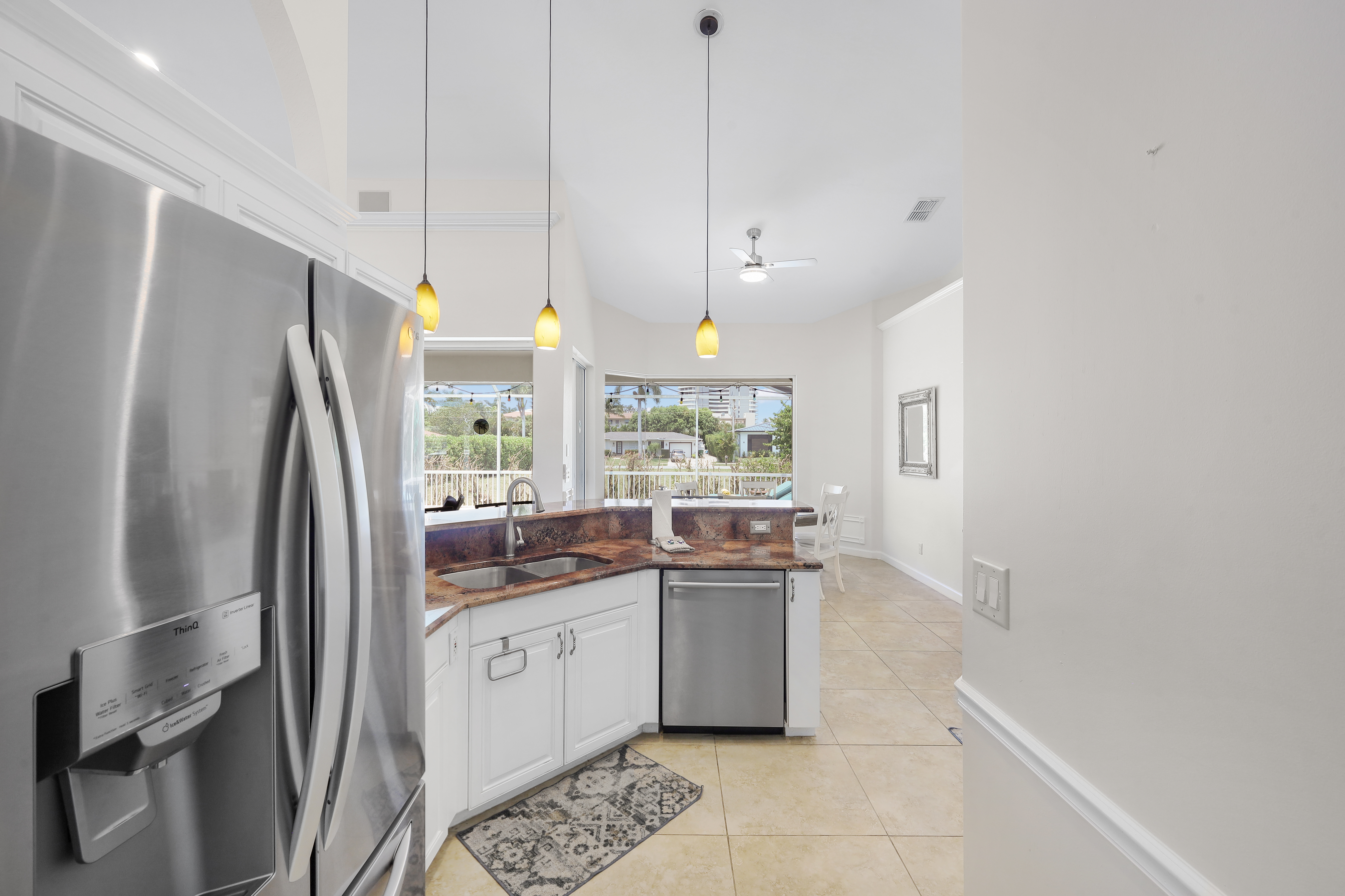 热带绿洲附加热泳池和室外烧烤-宁静家庭休闲居