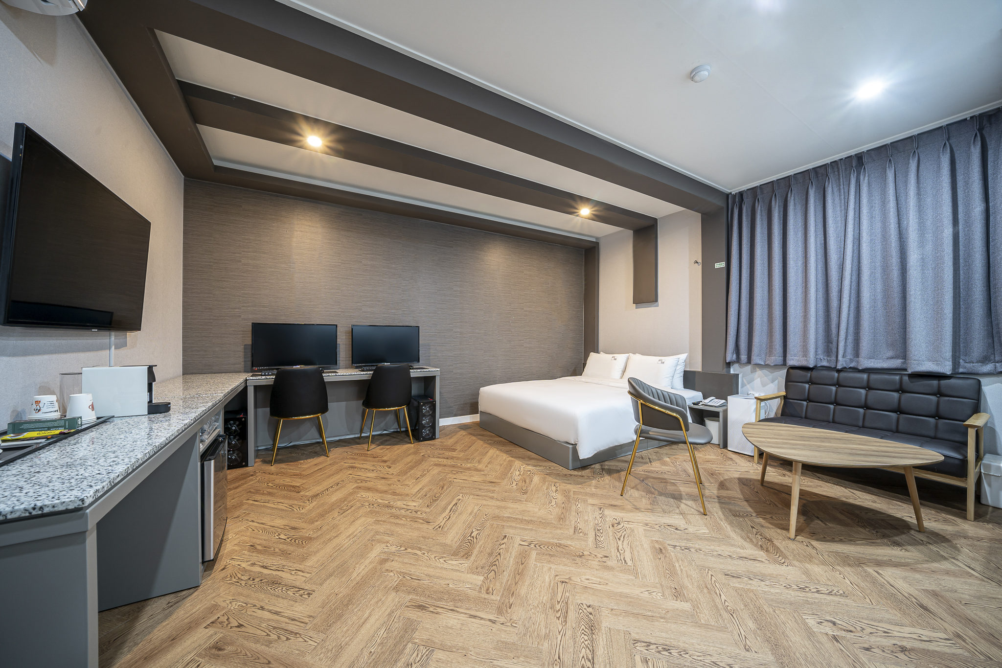 Vip雙人 （情侶pc，星巴克膠囊咖啡，Netflix免費觀看）