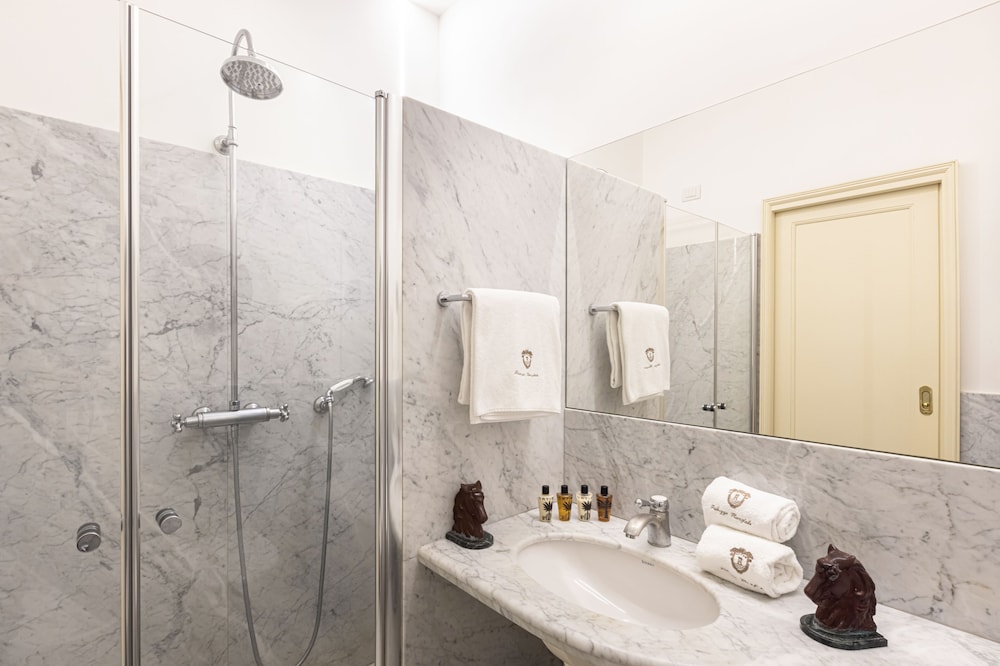 Deluxe Double Room with French Balcony