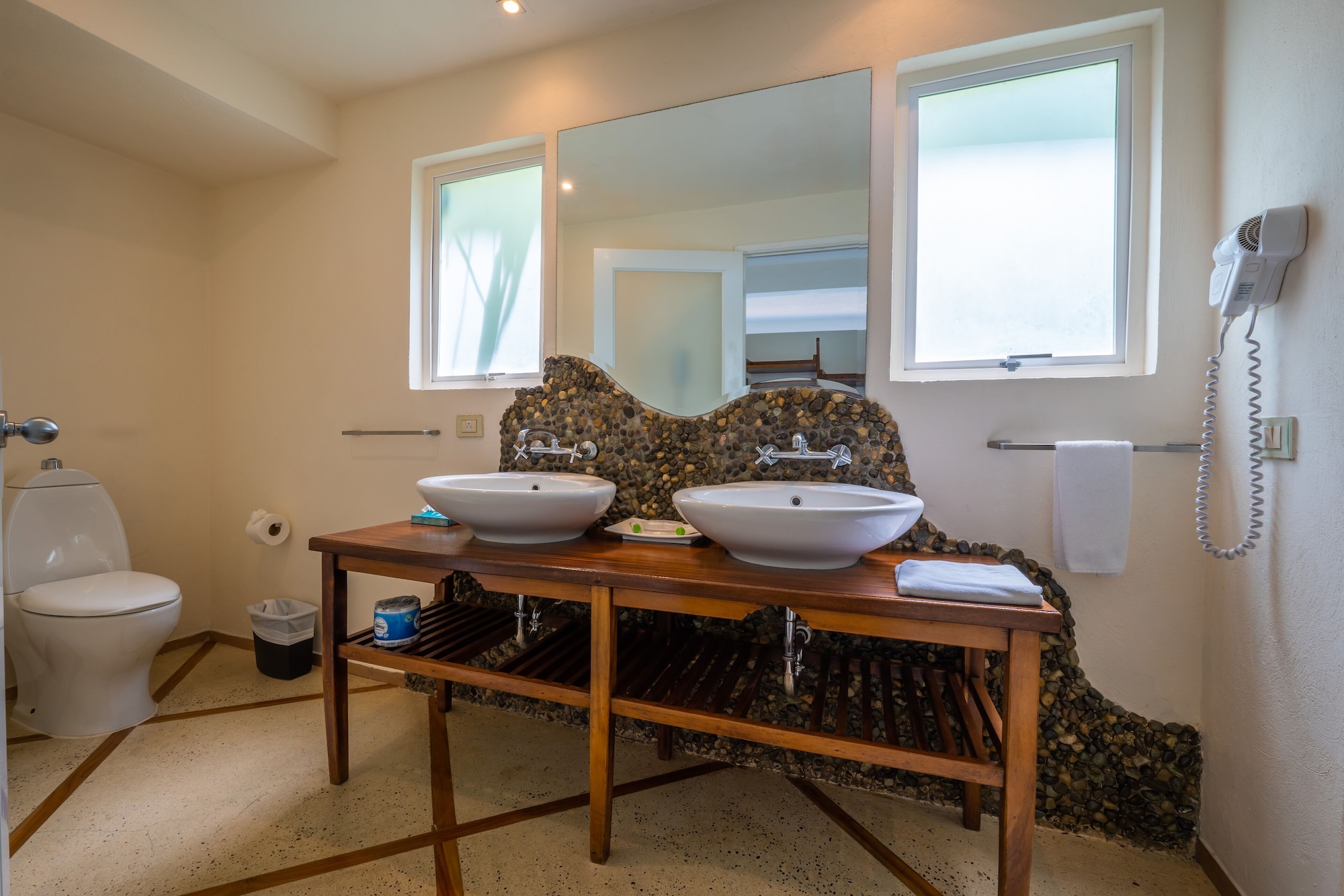 尊贵日出海景房