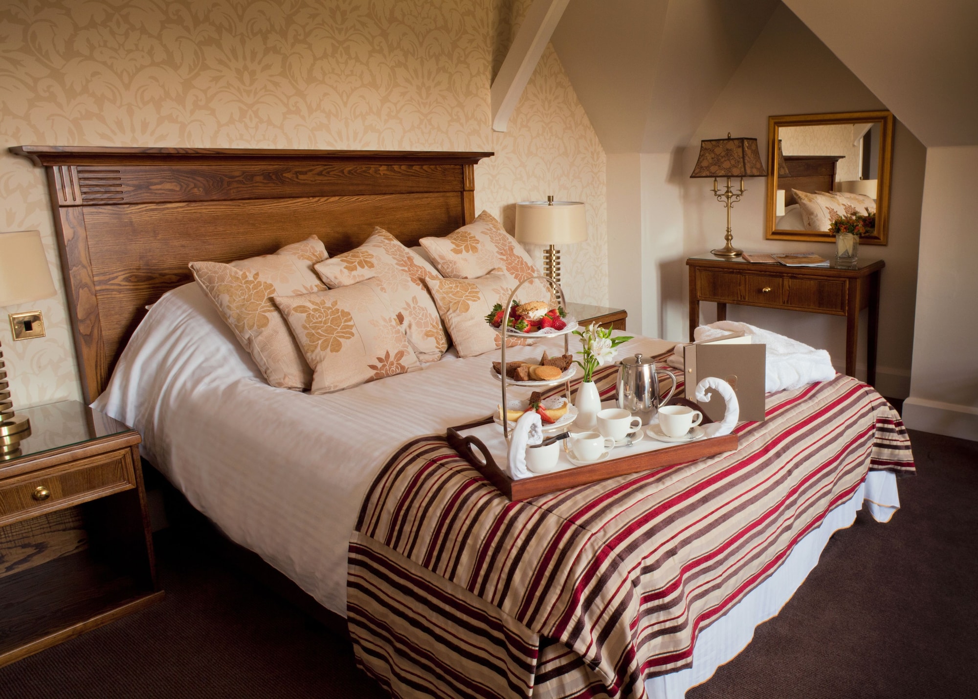 豪华双人房， 1 间卧室