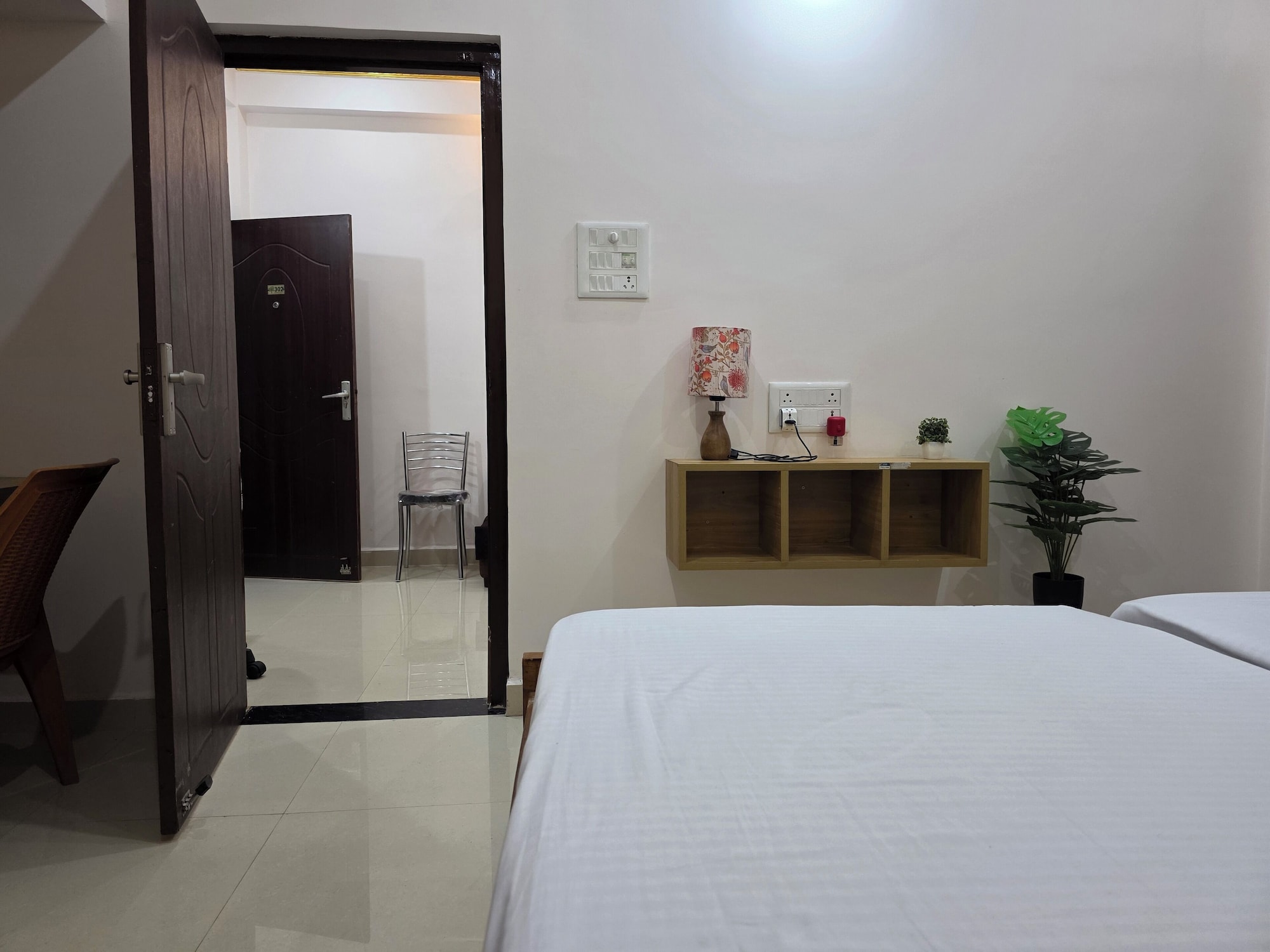 奢华公寓， 多张床， 阳台， 城市景观