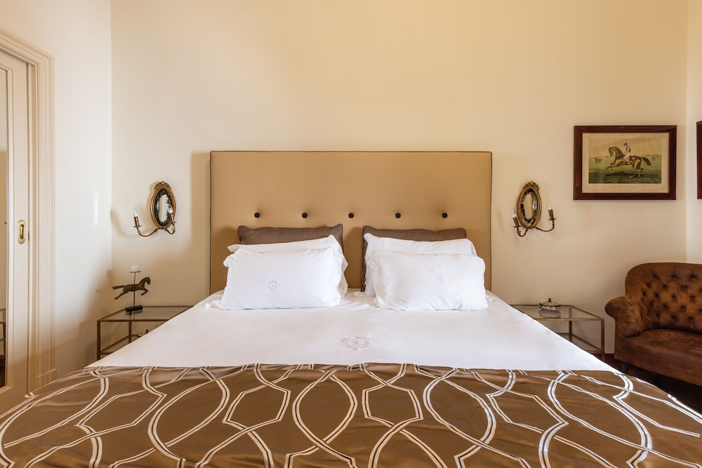 Deluxe Double Room with French Balcony