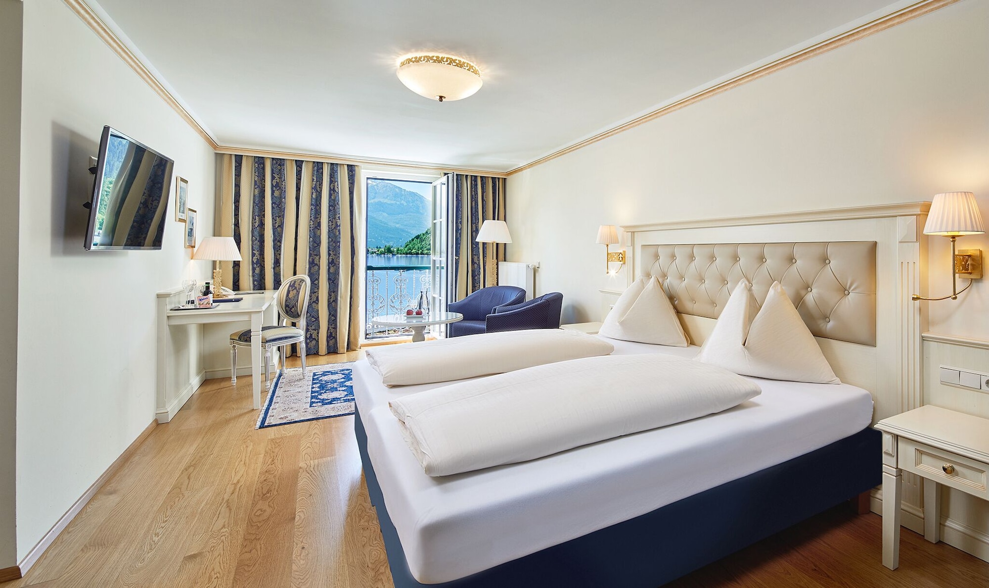 湖景舒适双人床房