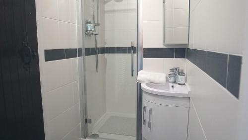 标准单人间-带淋浴