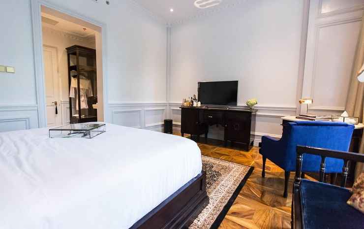 经典白间（Classic White）