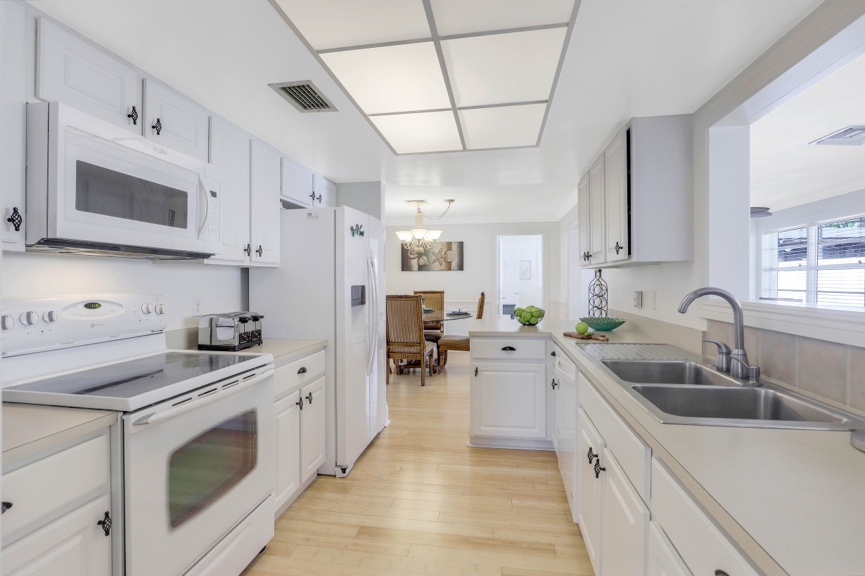 带户外厨房和游戏区的热带绿洲-舒适宜人