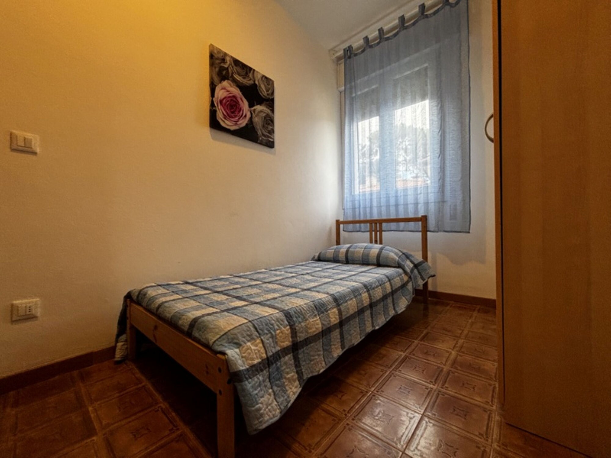 带阳台的花园景两卧室公寓