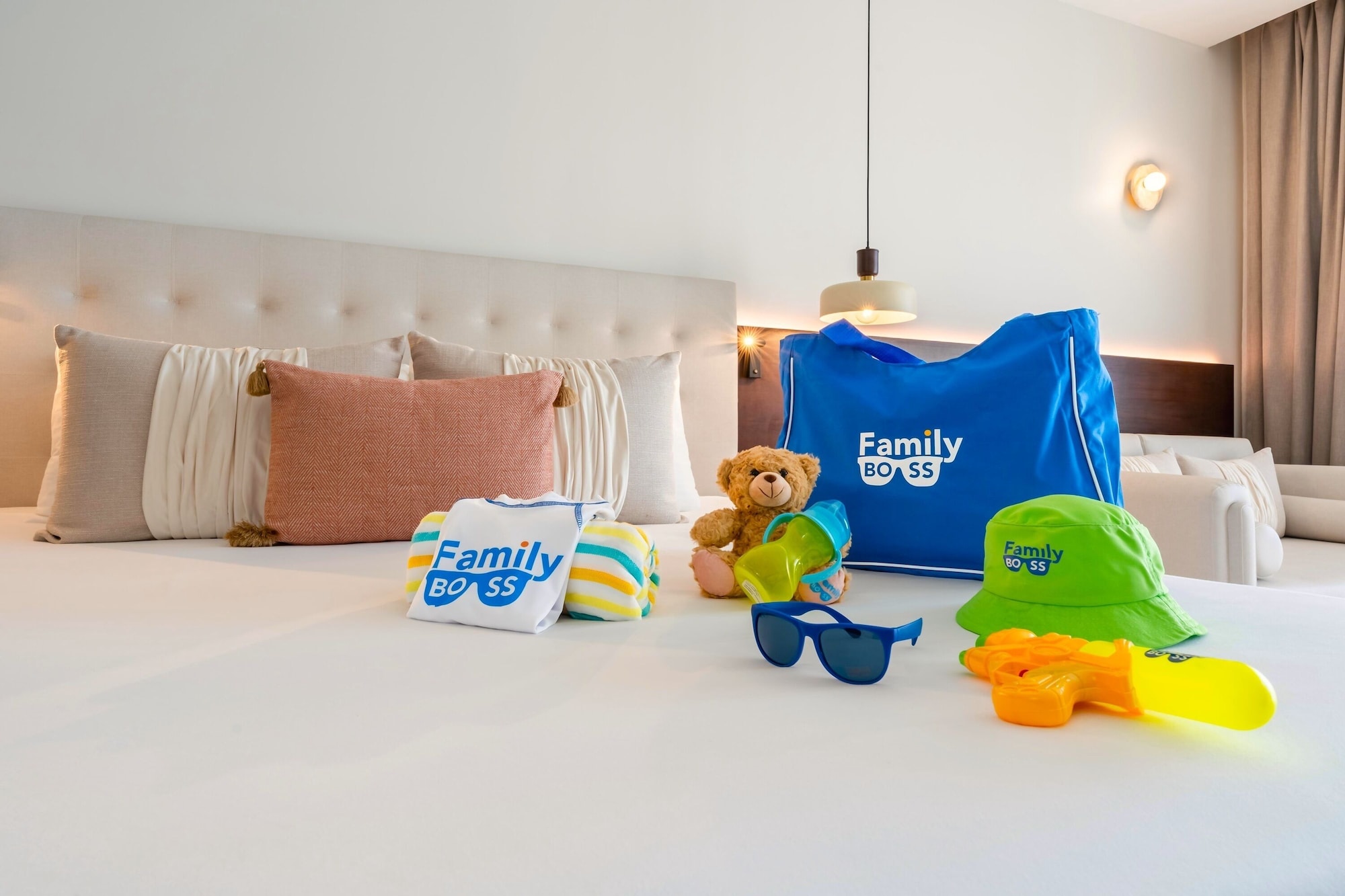 家庭选择初级套房顶层私人泳池（17岁以下2名小童免费）