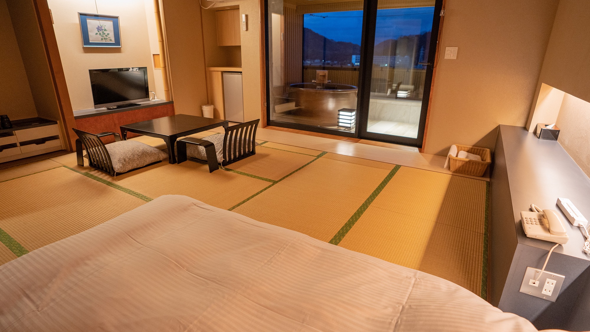 甄选日式富士山景房，禁烟