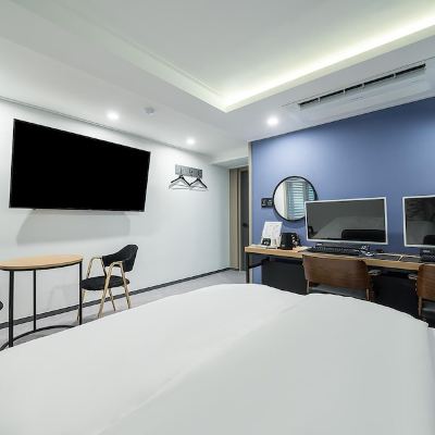 Room (Deluxe Gaming Room (high-spec 2PC 65") Hotel 166 Suwon 쿠폰