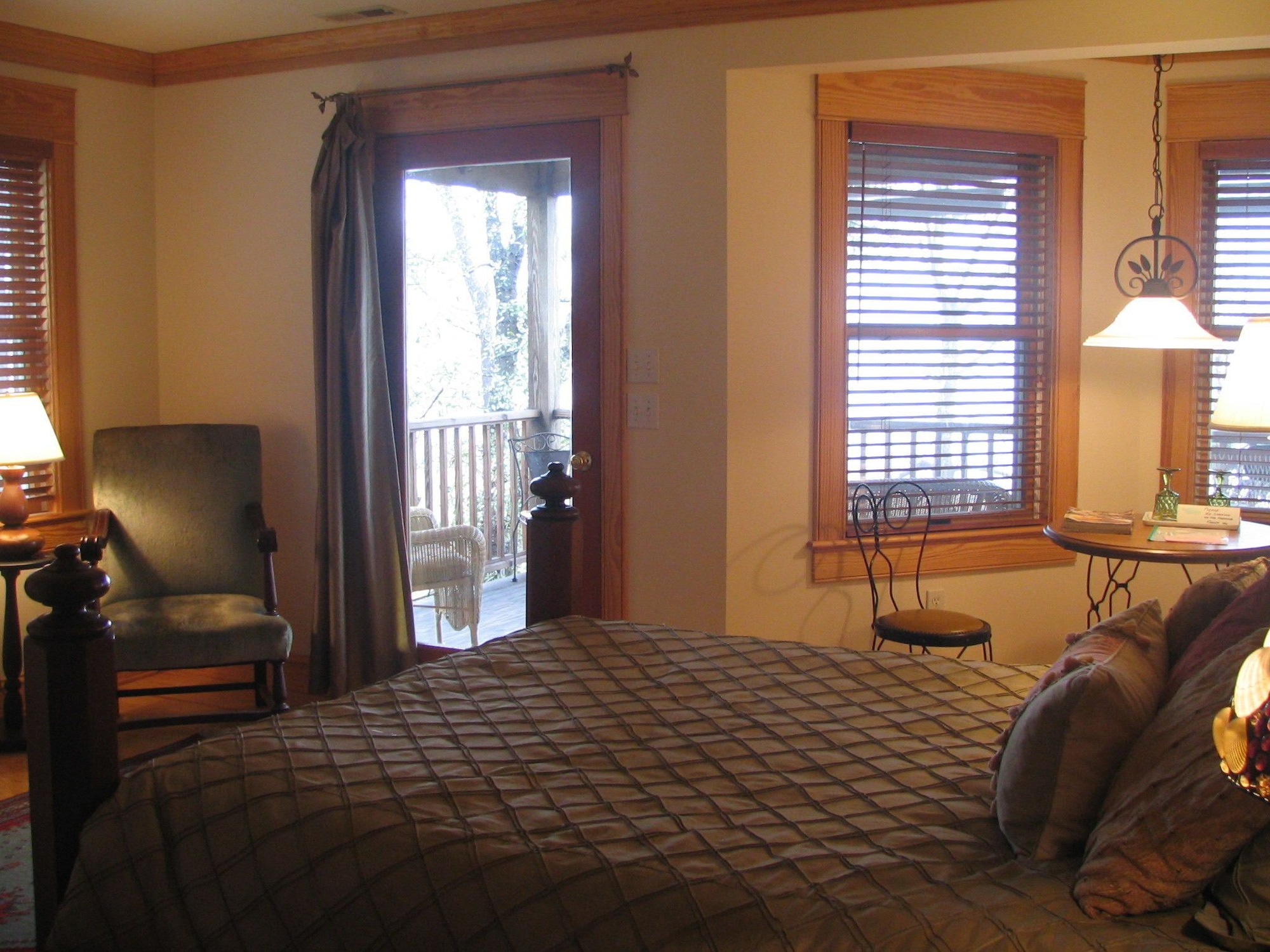 豪华大床间 - 禁烟