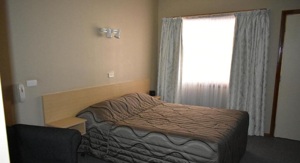 经济间 - 享有花园景