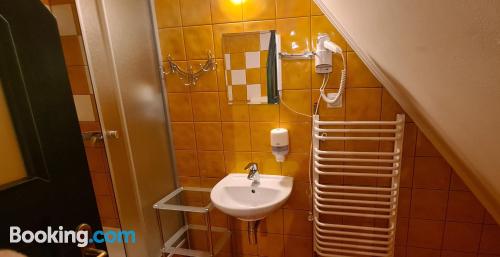 带阳台的双床房