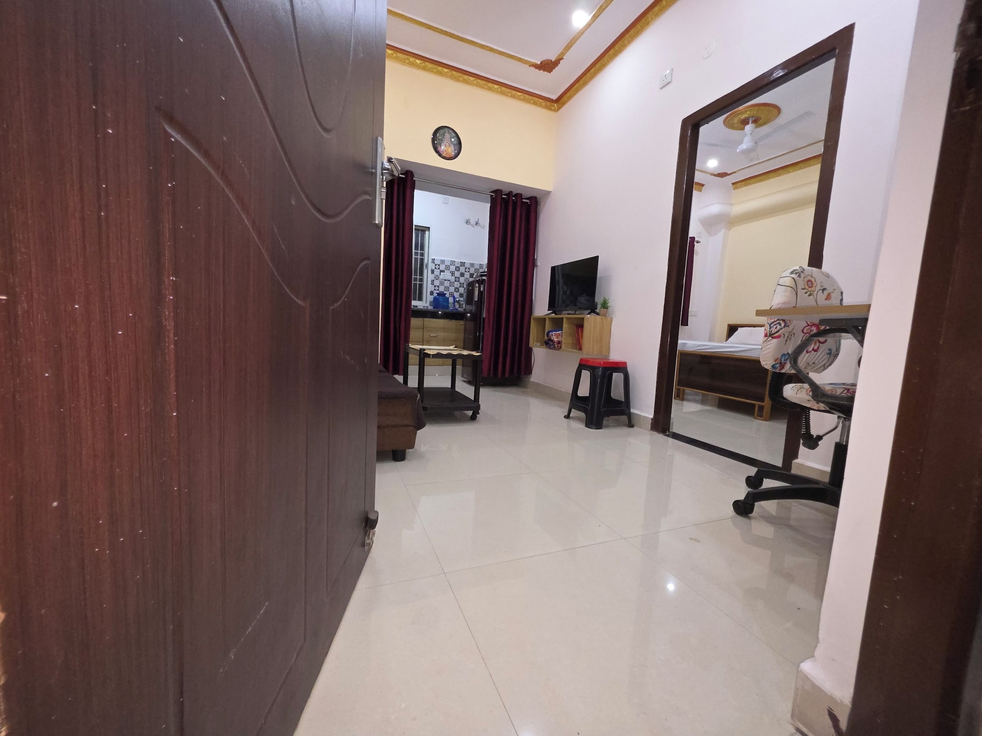 奢华公寓， 多张床， 阳台， 城市景观