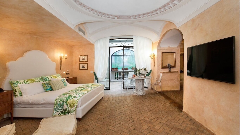 Two-Bedroom Executive Suite-Non-Smoking