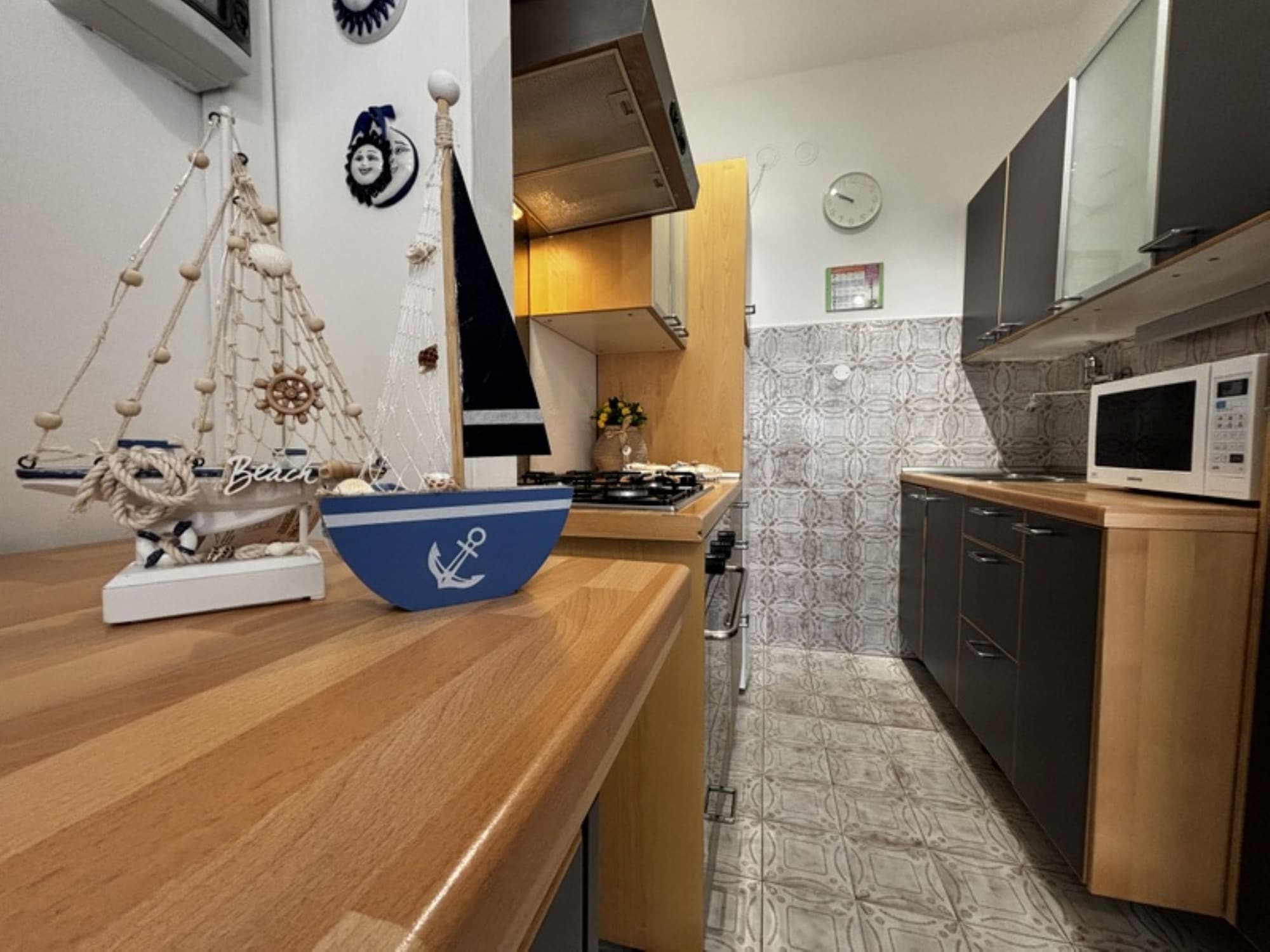 带阳台的花园景两卧室公寓