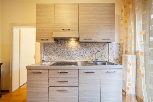 高级一卧室带阳台公寓