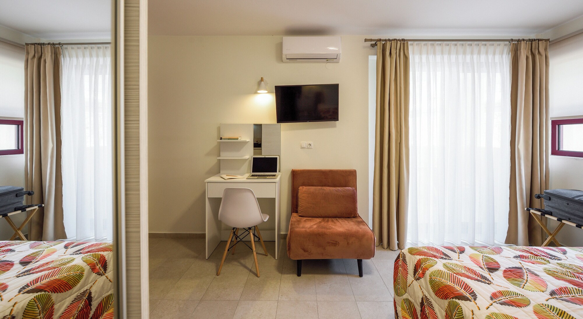 经济双人房，阳台，庭院景观