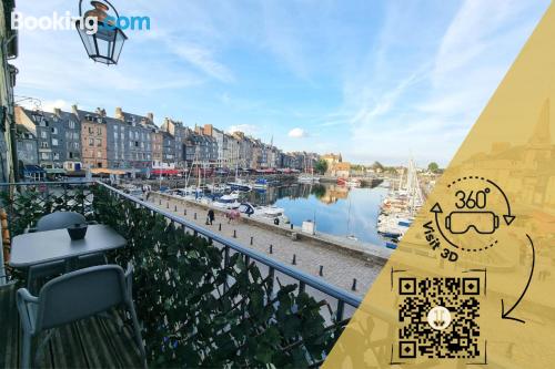 Le Balcon du Port一室房（带阳台）