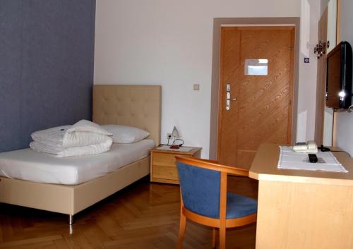 经济单人房（带阳台）