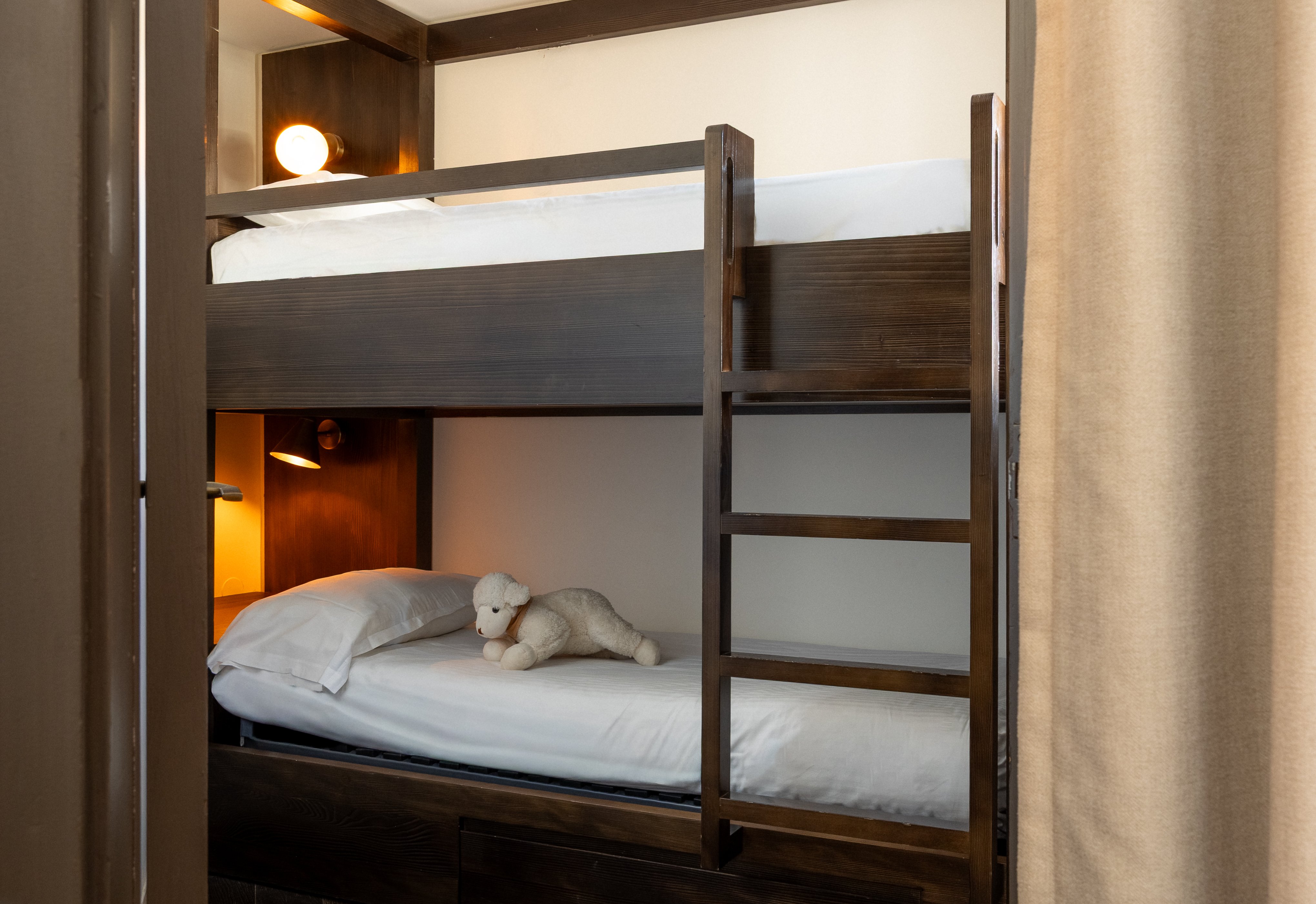 滑雪场景舒适客房