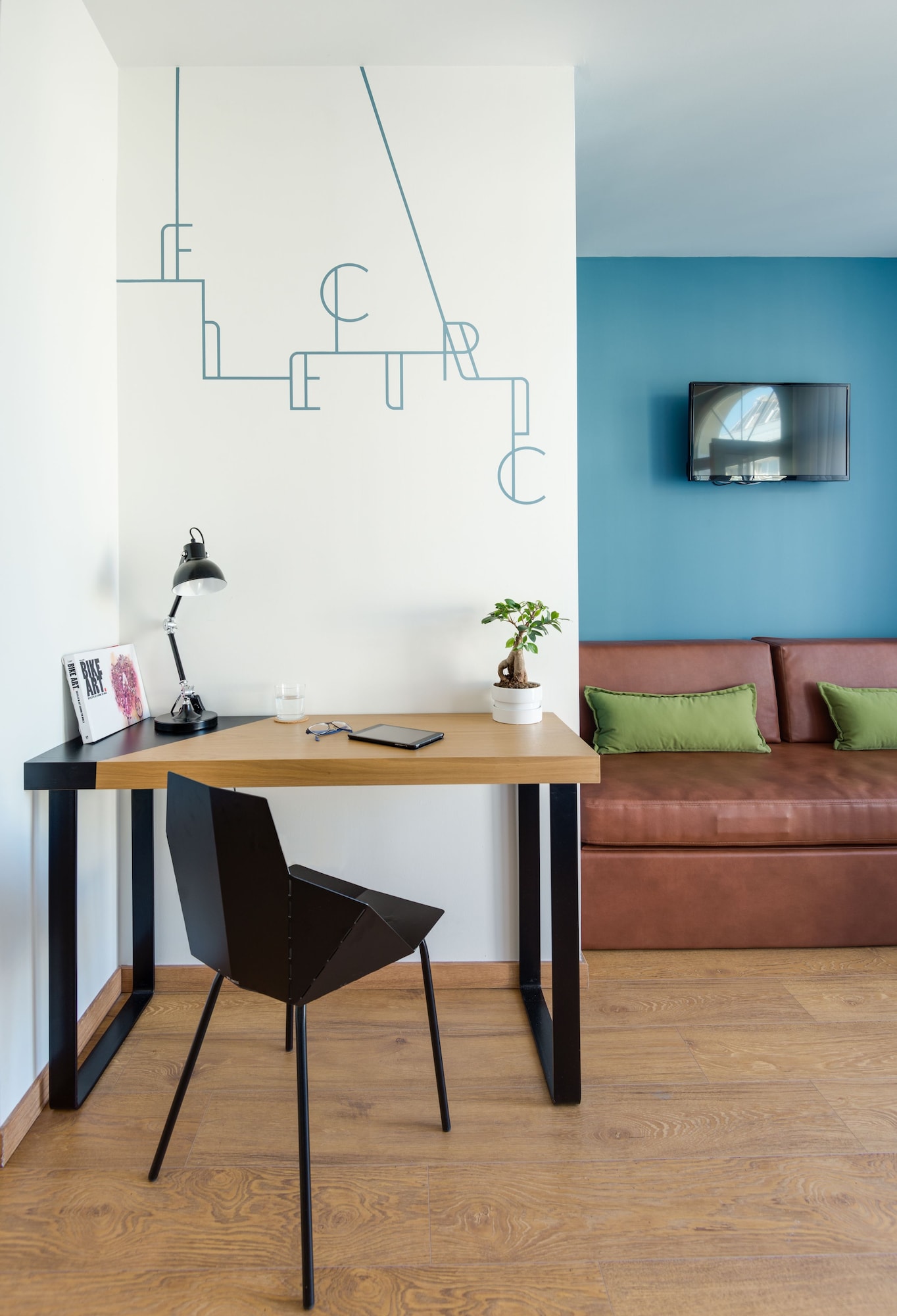 局部海景大型双人间