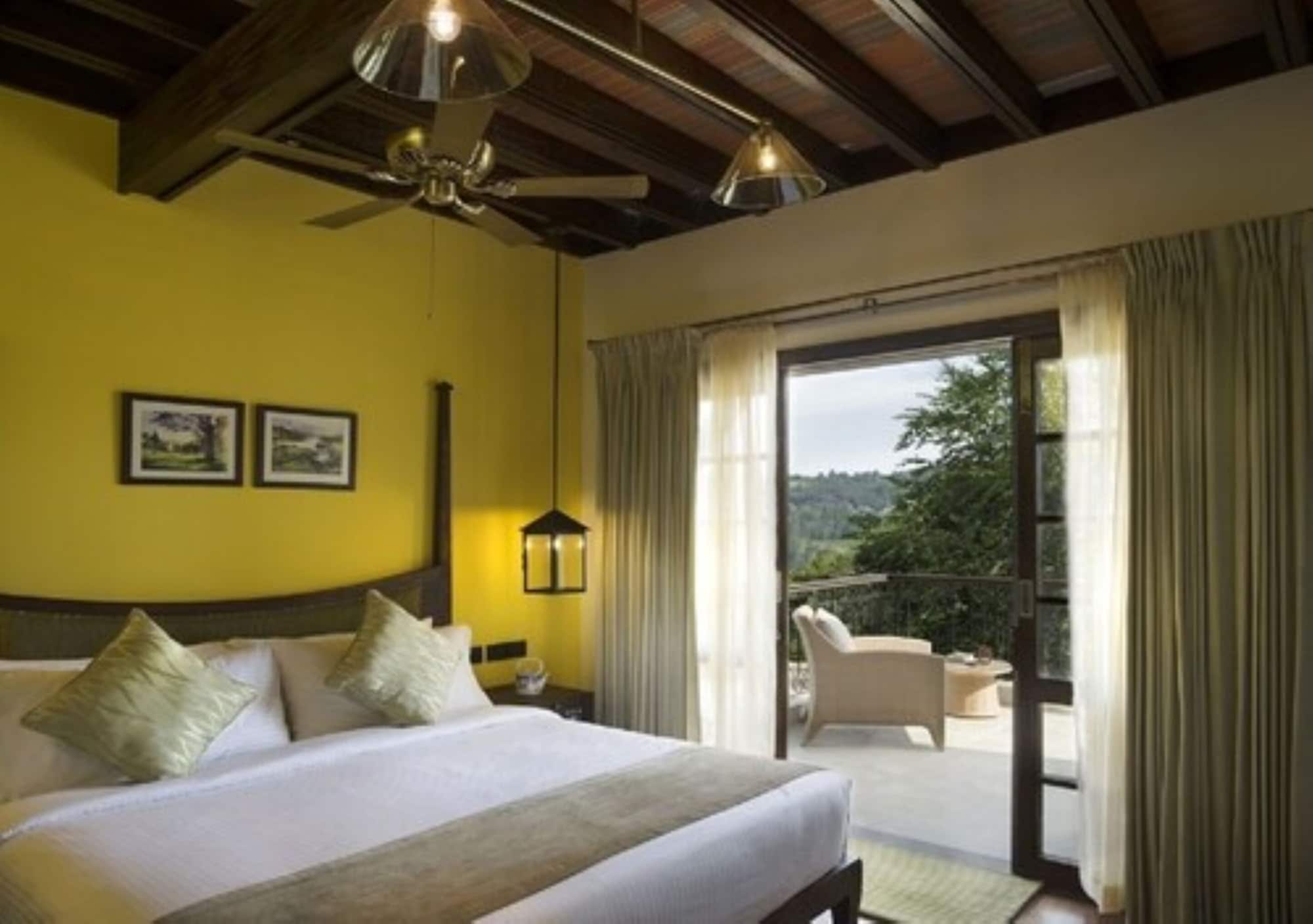 豪华特大床套房-无烟