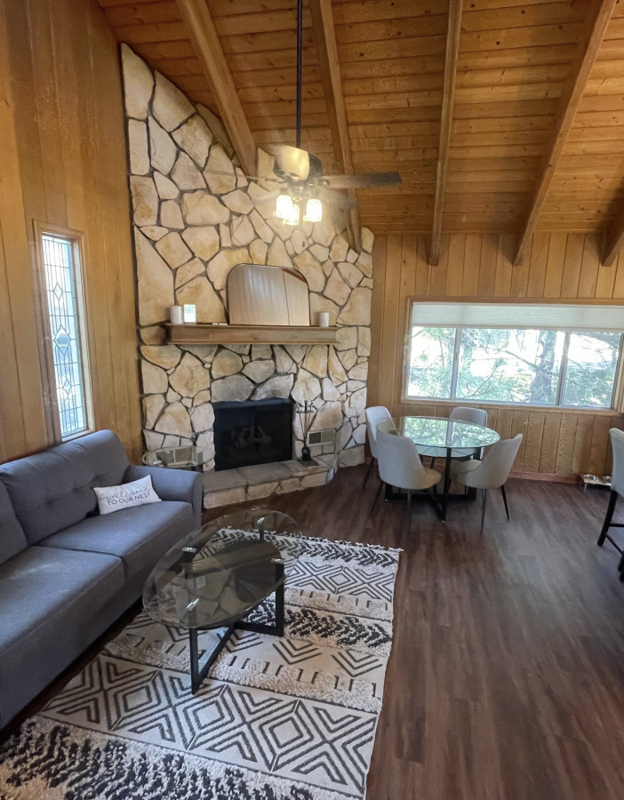 Magical Mountain Views And Cozy Gatherings-Enchanting Retreat