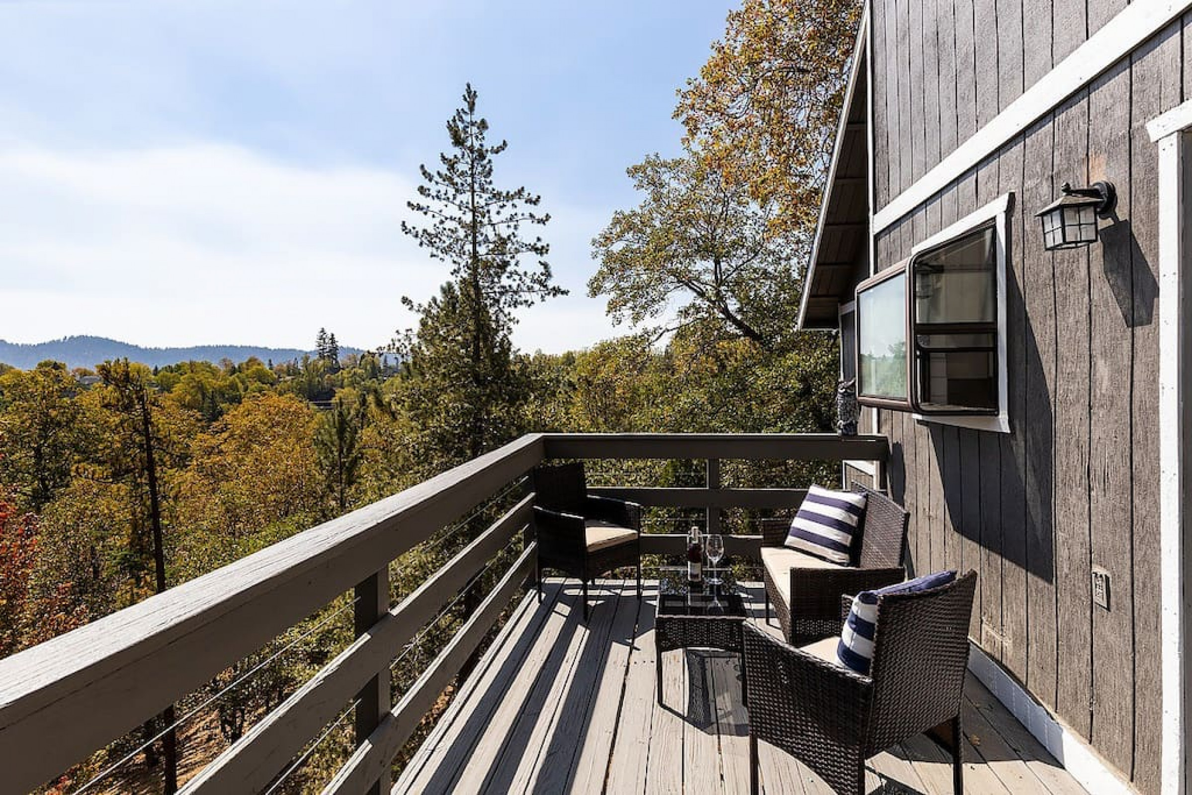 Magical Mountain Views And Cozy Gatherings-Enchanting Retreat