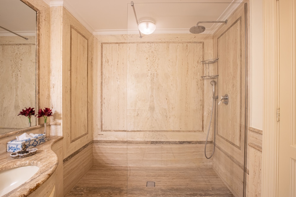 Deluxe Double Room with French Balcony