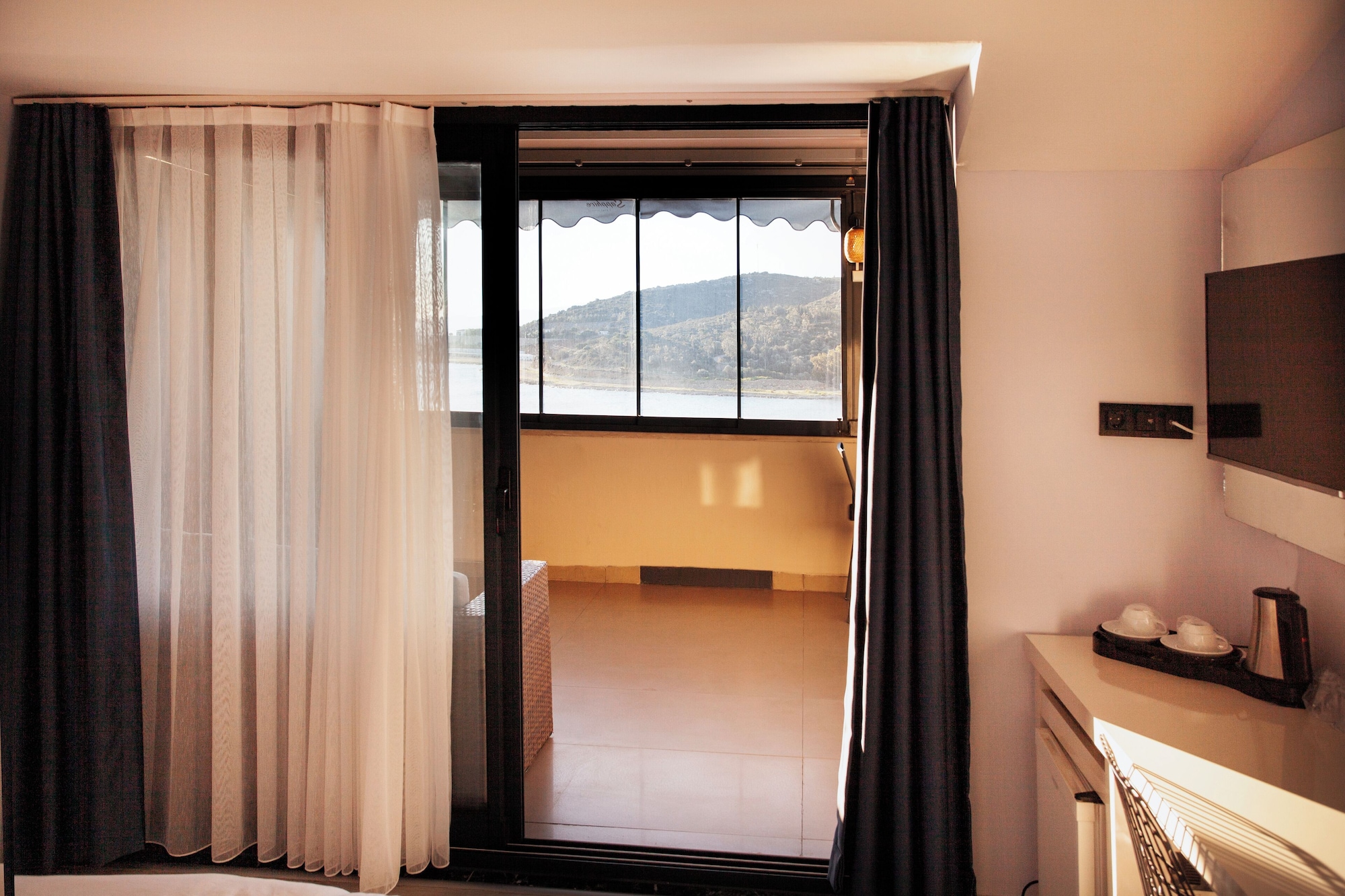 带海景的全景双人房