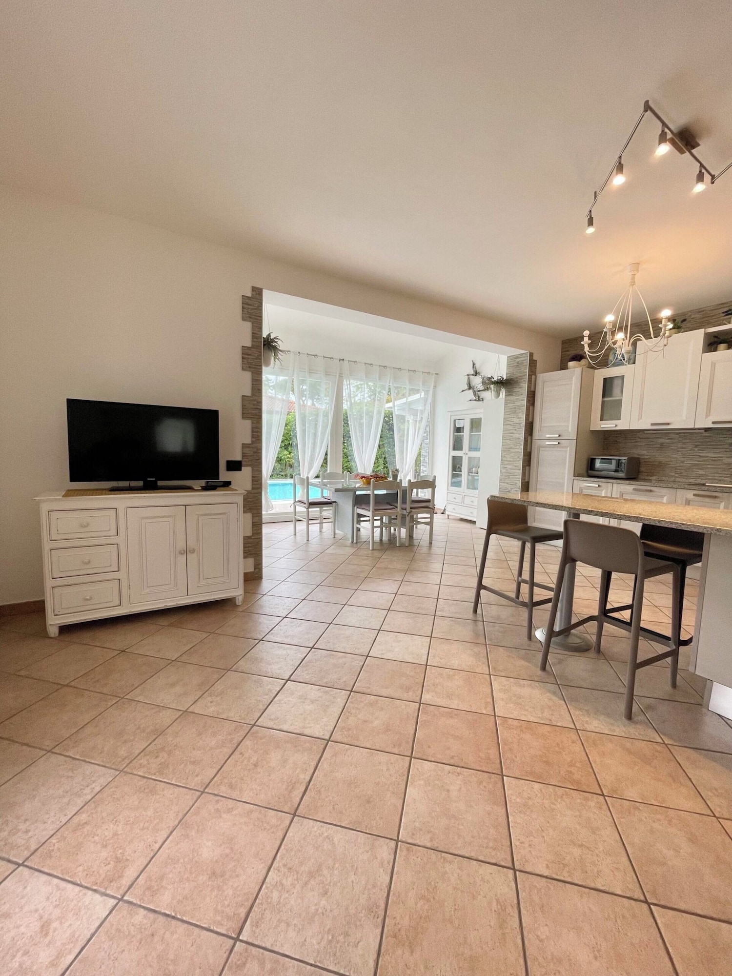 花园景三卧室别墅 - 带私人游泳池