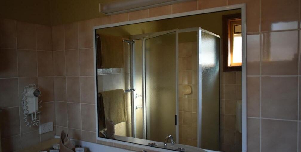 经济间 - 享有花园景