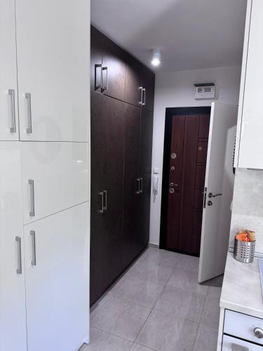 一室房（带沙发）