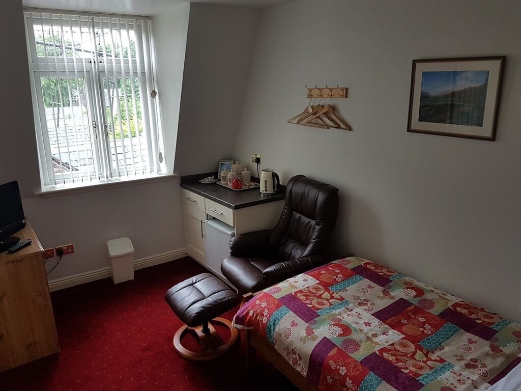 单人房（连通浴室）