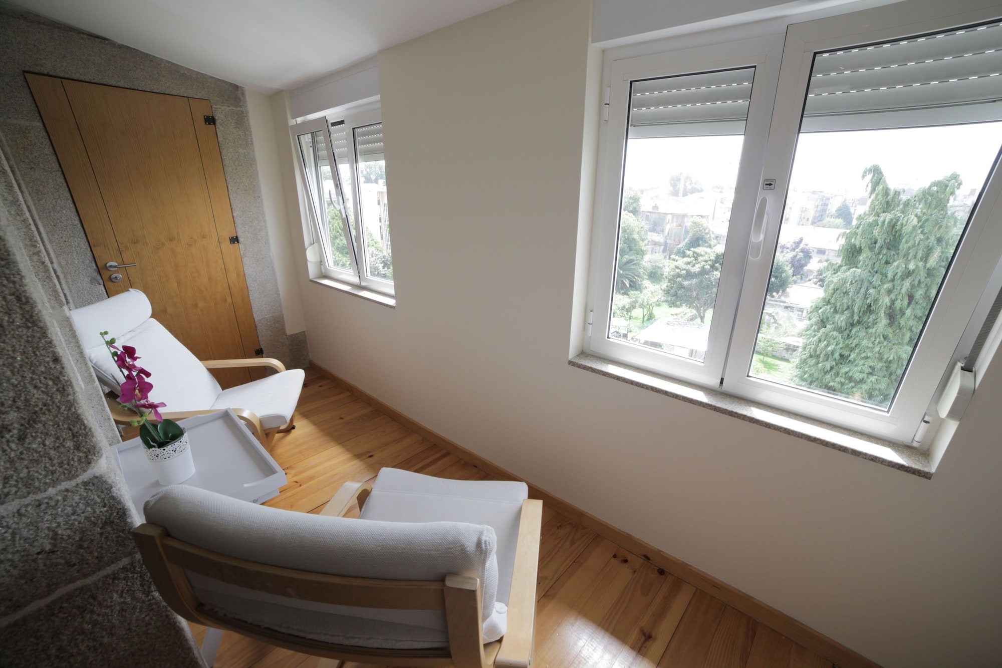 高级公寓， 1 间卧室 （3T）