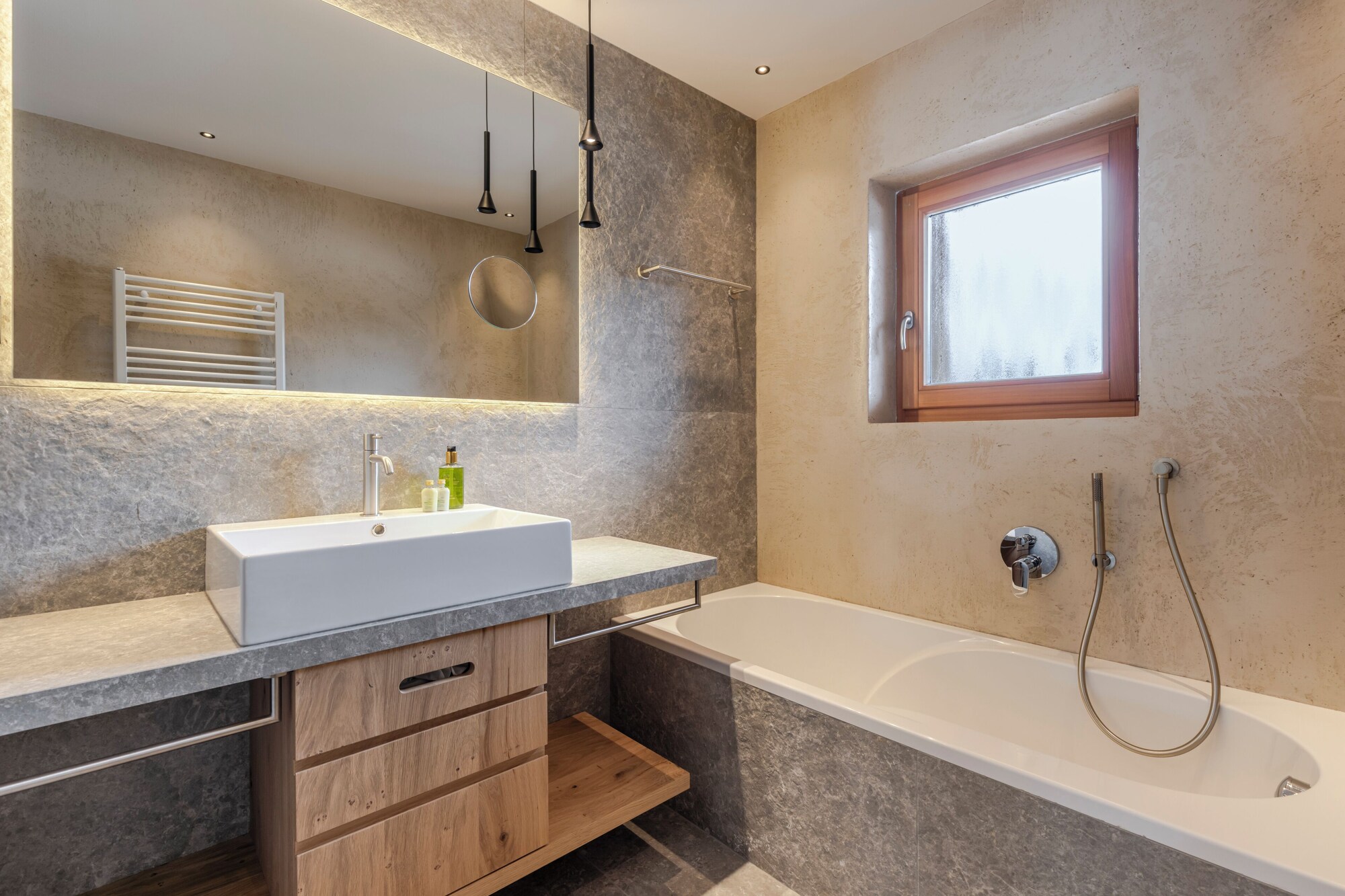 豪华套房（带阳台）