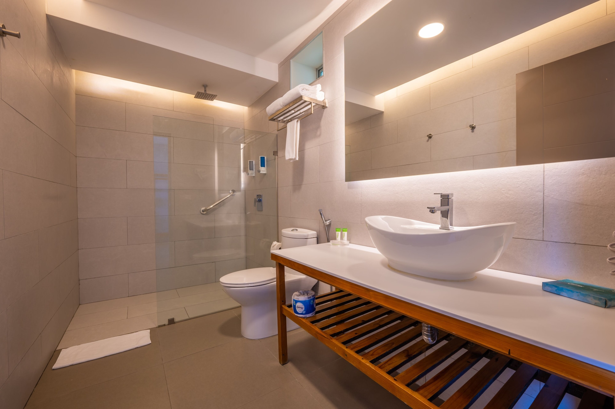 标准日出海景房