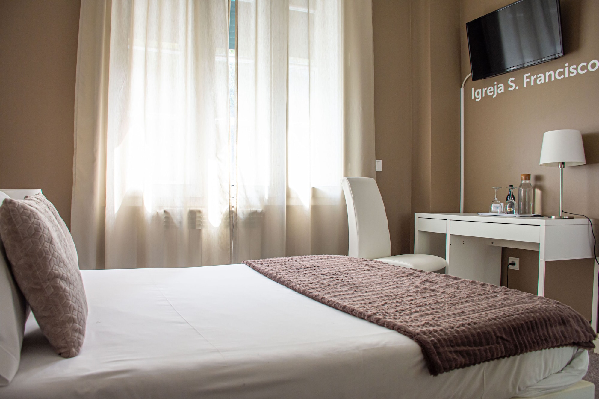 基础双人房， 城市景观