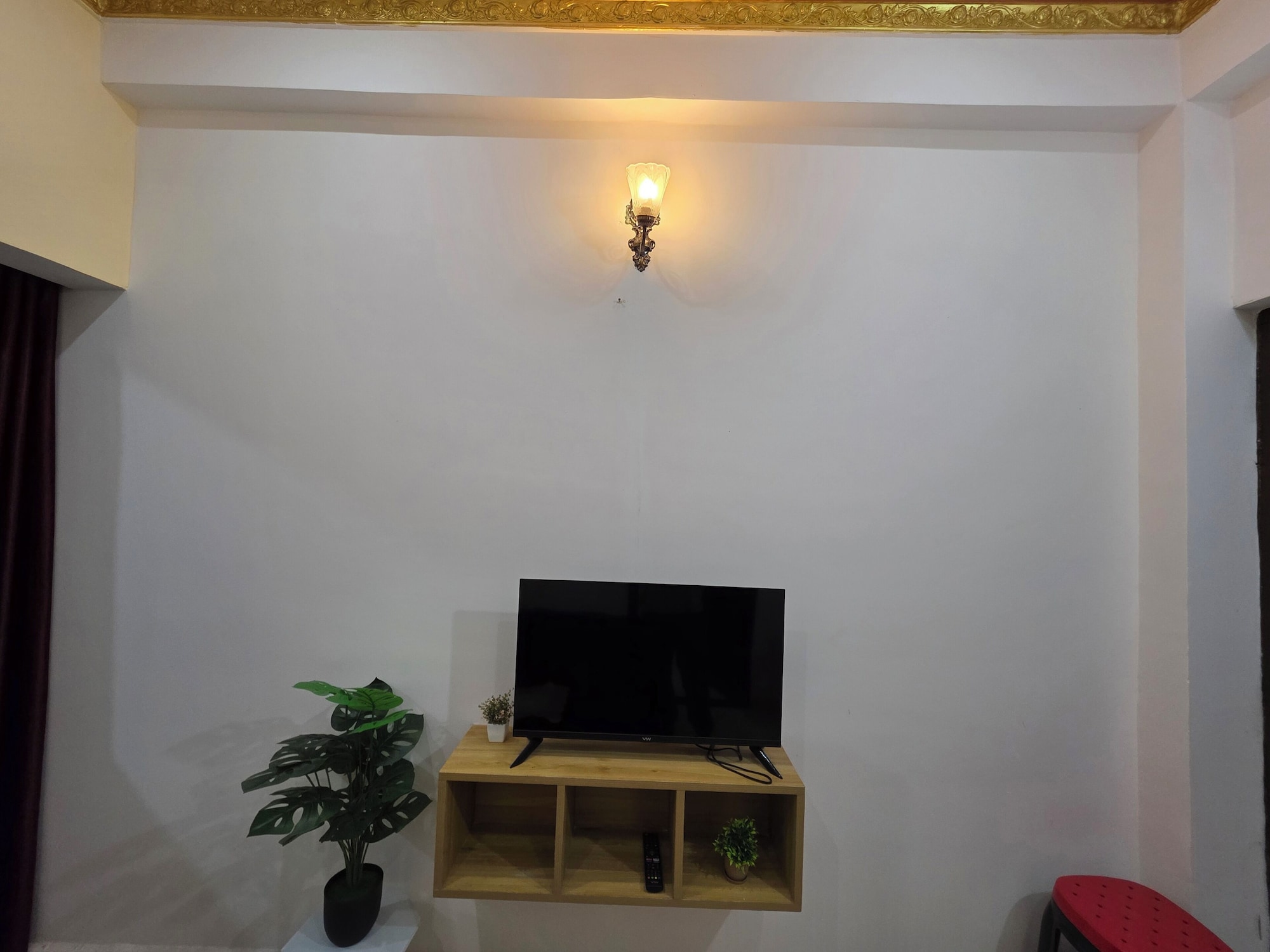 奢华公寓， 多张床， 阳台， 城市景观