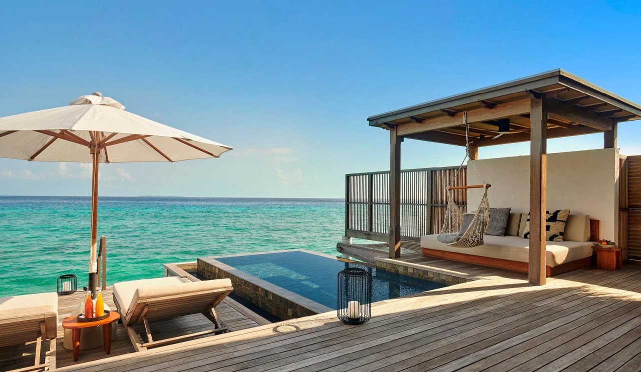 水上日出两卧室别墅 - 带泳池