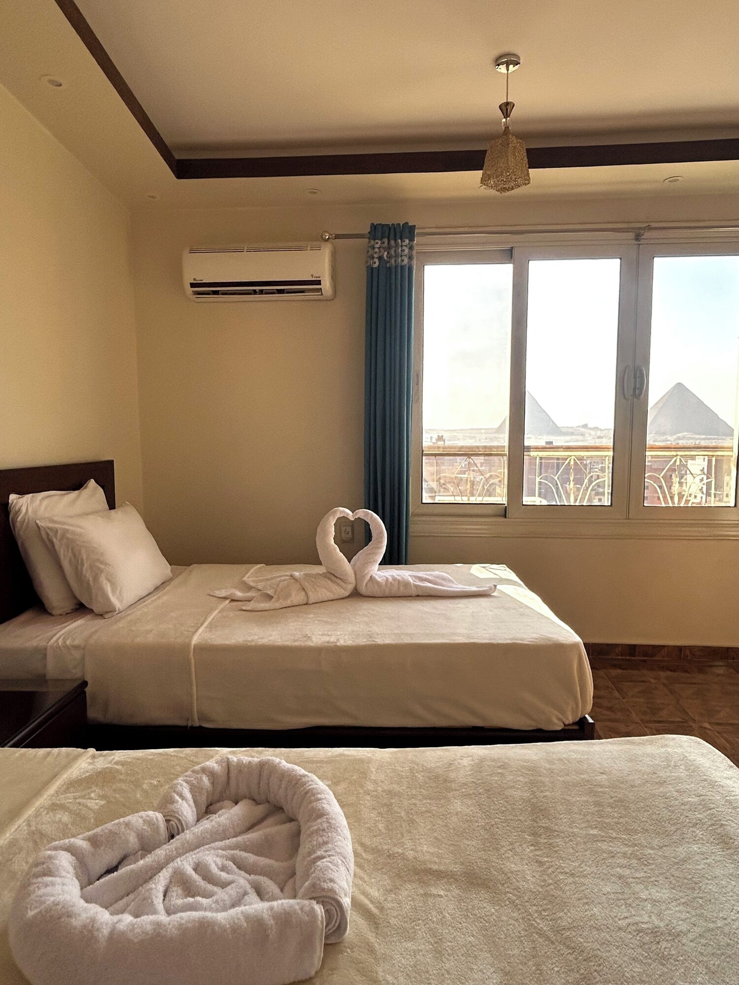 双人间 - 金字塔景